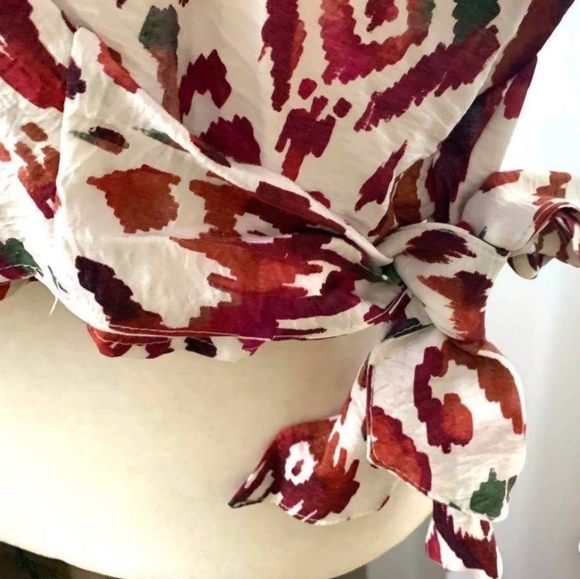 Zara abstract geometric print top with knot - Picture 5 of 5